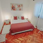 Апартаменты With A Large Terrace, 80 Meters From The