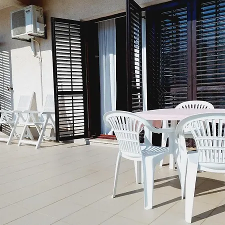 Apartment With A Large Terrace, 80 Meters From The *