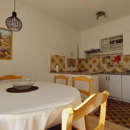 With A Large Terrace, 80 Meters From The * Pjescana Uvala